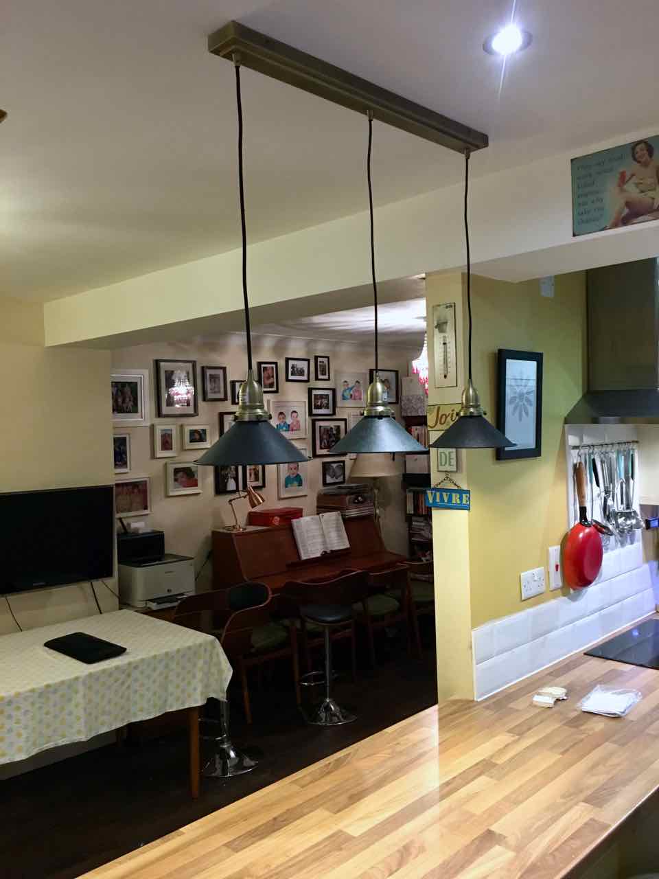Breakfast Bar Light