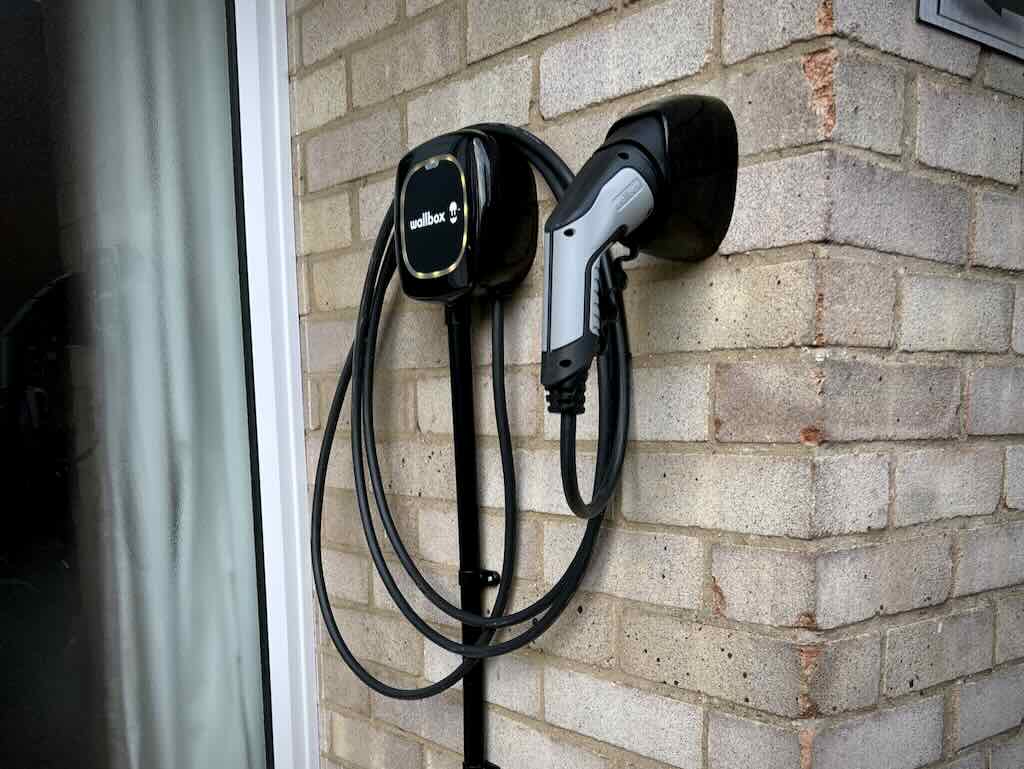 Wallbox Pulsar Plus Charging Point