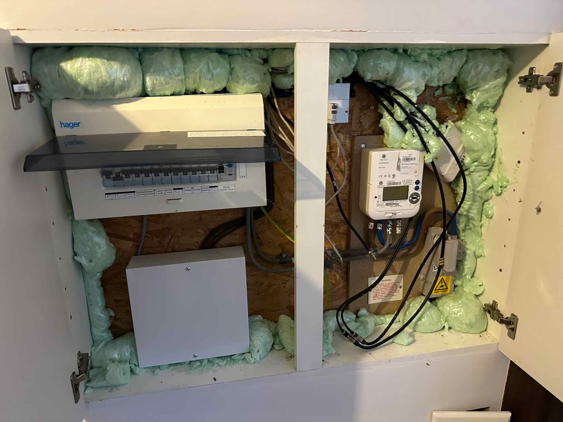 Hager Plastic consumer unit, RCD Main switch