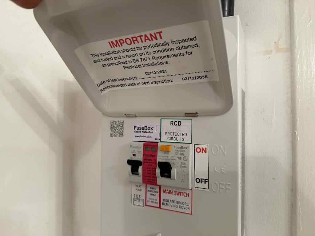 Swimming Pool ASHP Wiring – JDH Electrics – Electrician in Kent, Suffolk & Cambridgeshire – New Consumer Unit Swimming Pool ASHP Wiring - JDH Electrics - Electrician in Kent, Suffolk & Cambridgeshire - New Consumer Unit